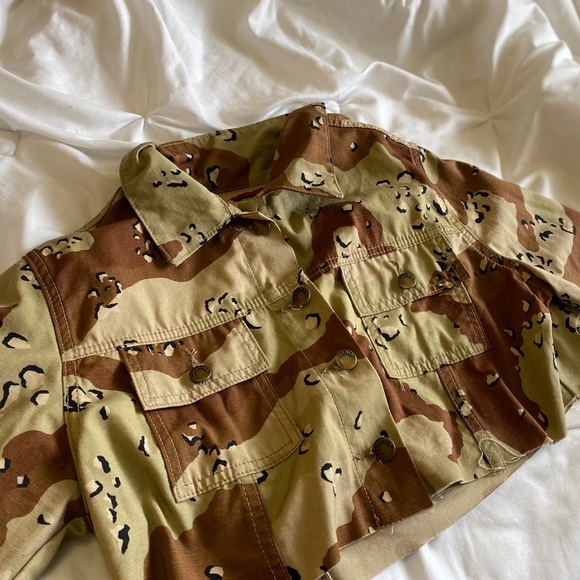 Camo cropped jacket - Picture 3 of 4